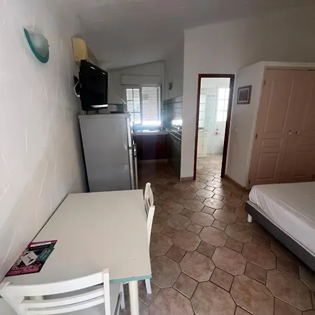 La Beloutiere Apartment *