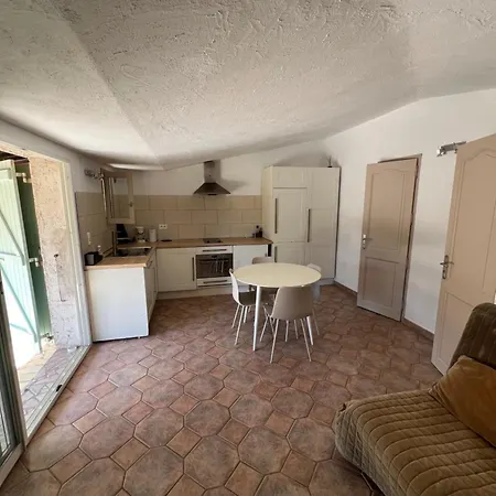 La Beloutiere Apartment *